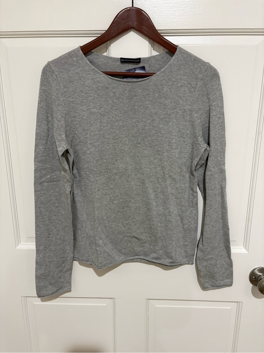 Brandy Melville Heather Gray Long Sleeve Crewneck Sweater